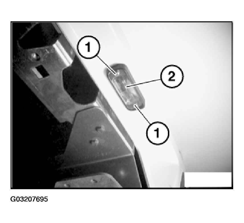 G03207695