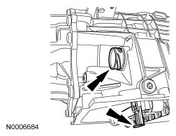G04627703